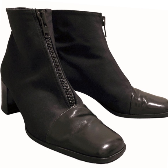Kenneth Cole Vintage black booties - Picture 4 of 9